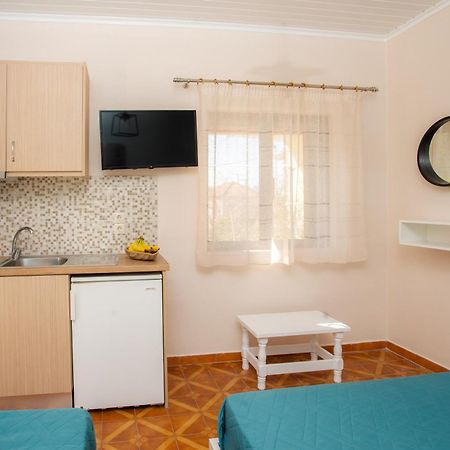 Eros Appartments Kalamítsi Exteriér fotografie